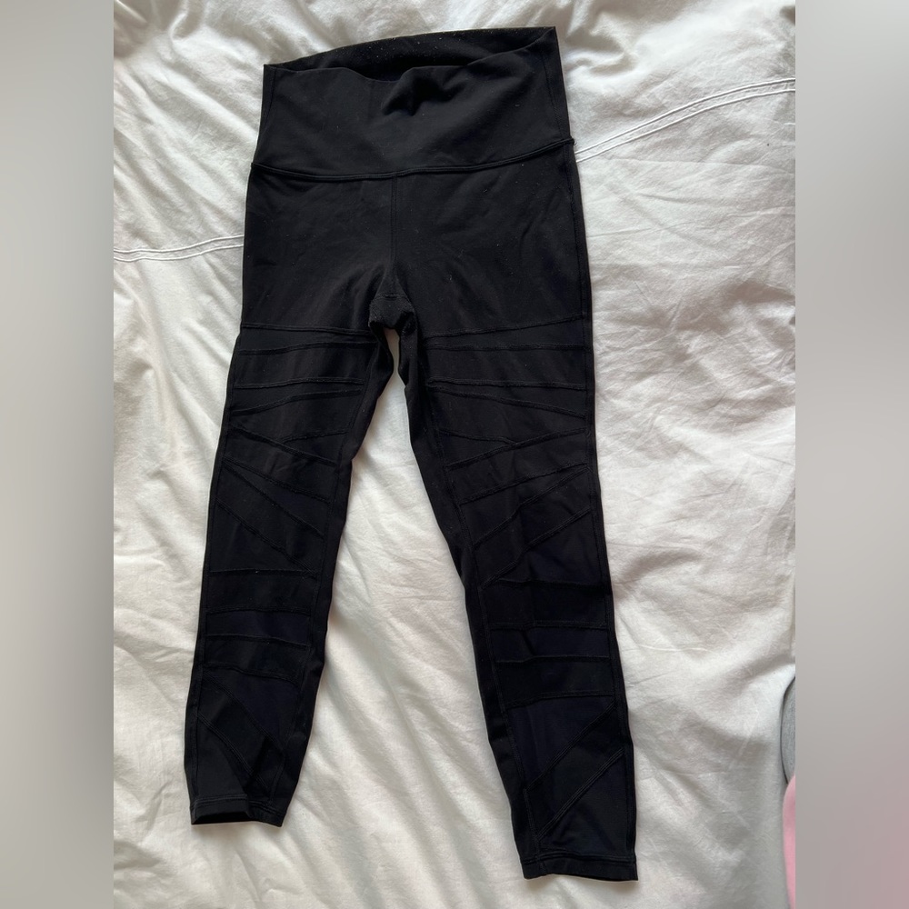 lululemon athletica Black Mesh Panel Leggings - Picture 2 of 4